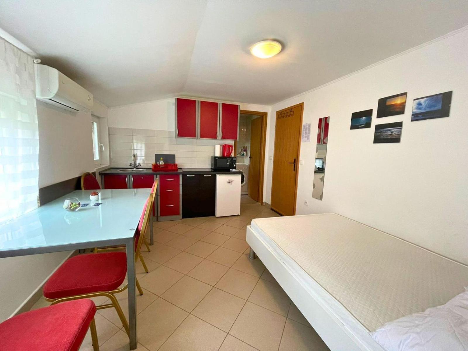 Apartmani Tominac Crikvenica Eksteriør bilde