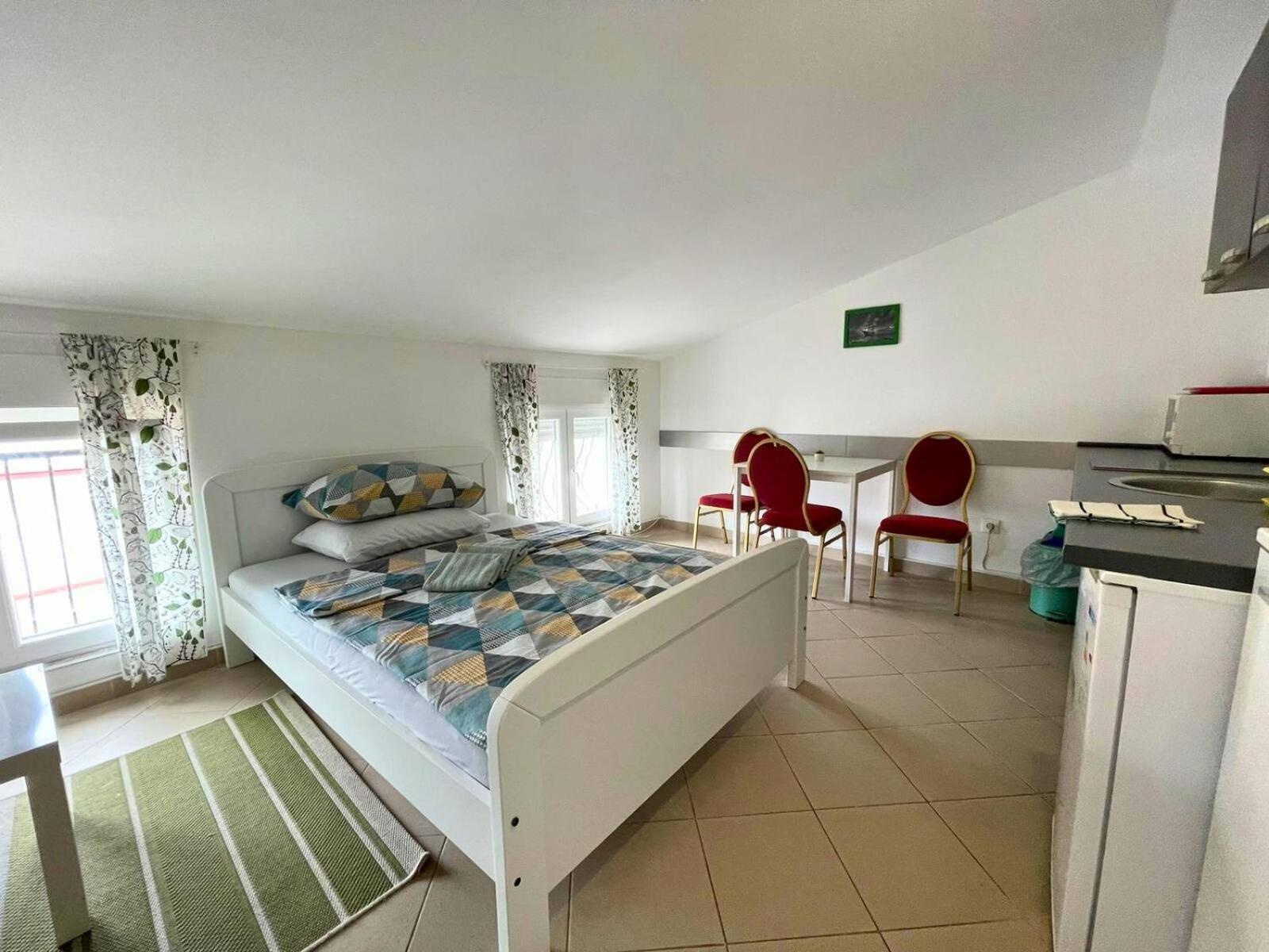 Apartmani Tominac Crikvenica Eksteriør bilde